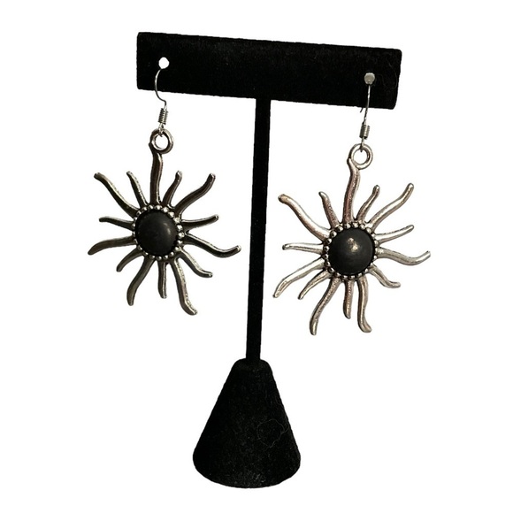 🎉 SALE SEMIPRECIOUS Stone Sun Dangle Earrings - Picture 1 of 3